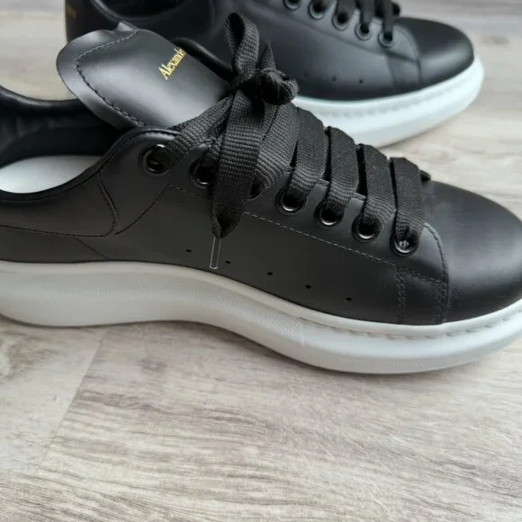 ALEXANDER MCQUEEN Leather exaggerated-sole sneakers